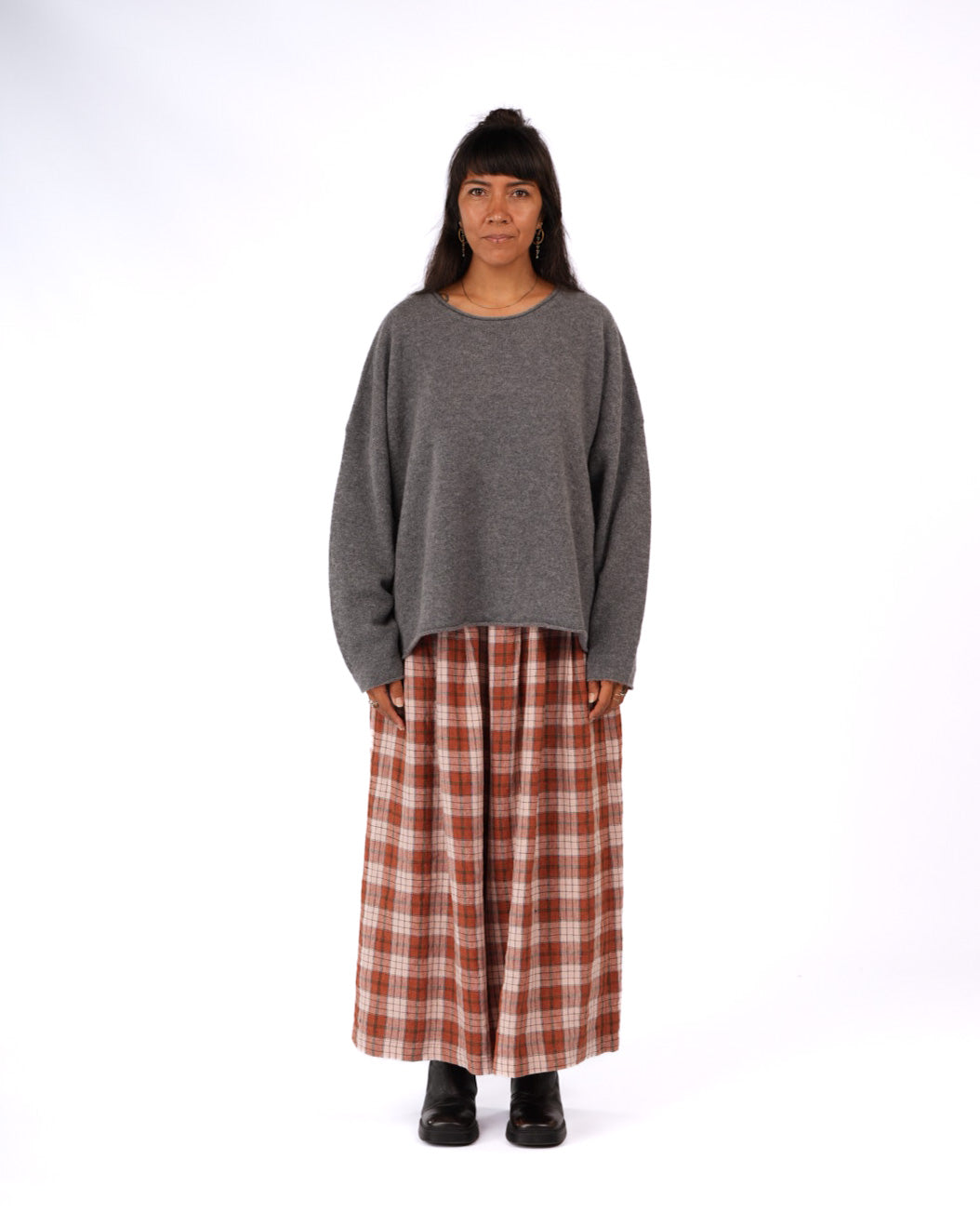 Montaigne 100% New Zealand Lambswool Jumper Grey1