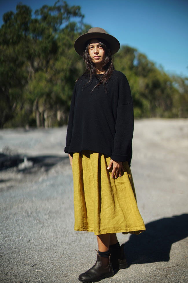 Montaigne 100% New Zealand Lambswool Jumper Noir