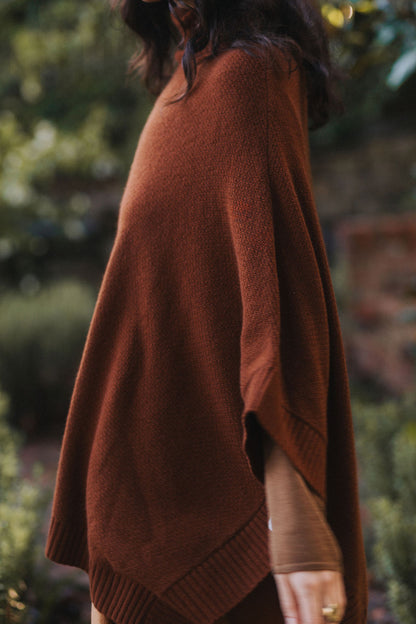 Montaigne Agnès 100% New Zealand Lambswool Poncho Chestnut