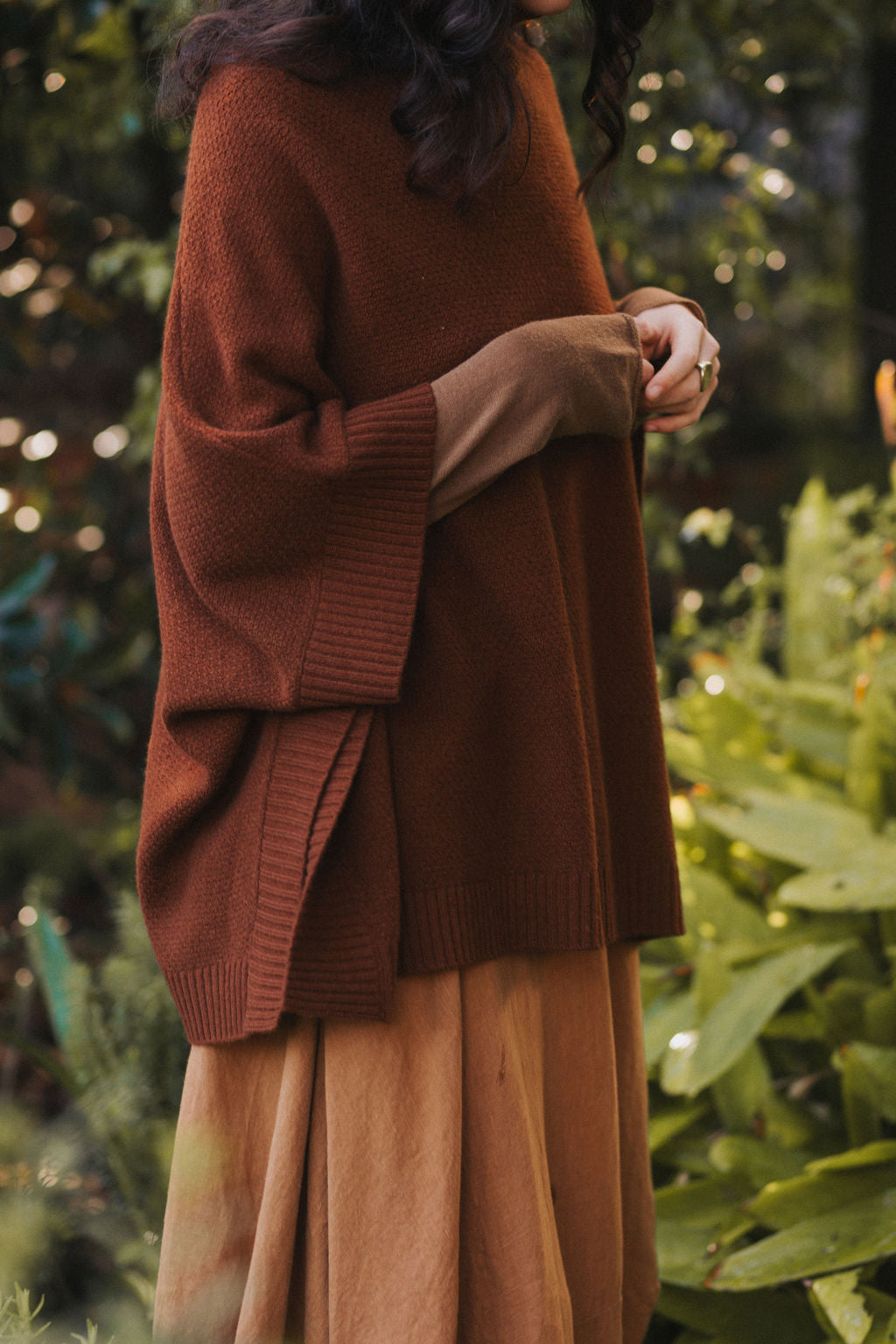 Montaigne Agnès 100% New Zealand Lambswool Poncho Chestnut3