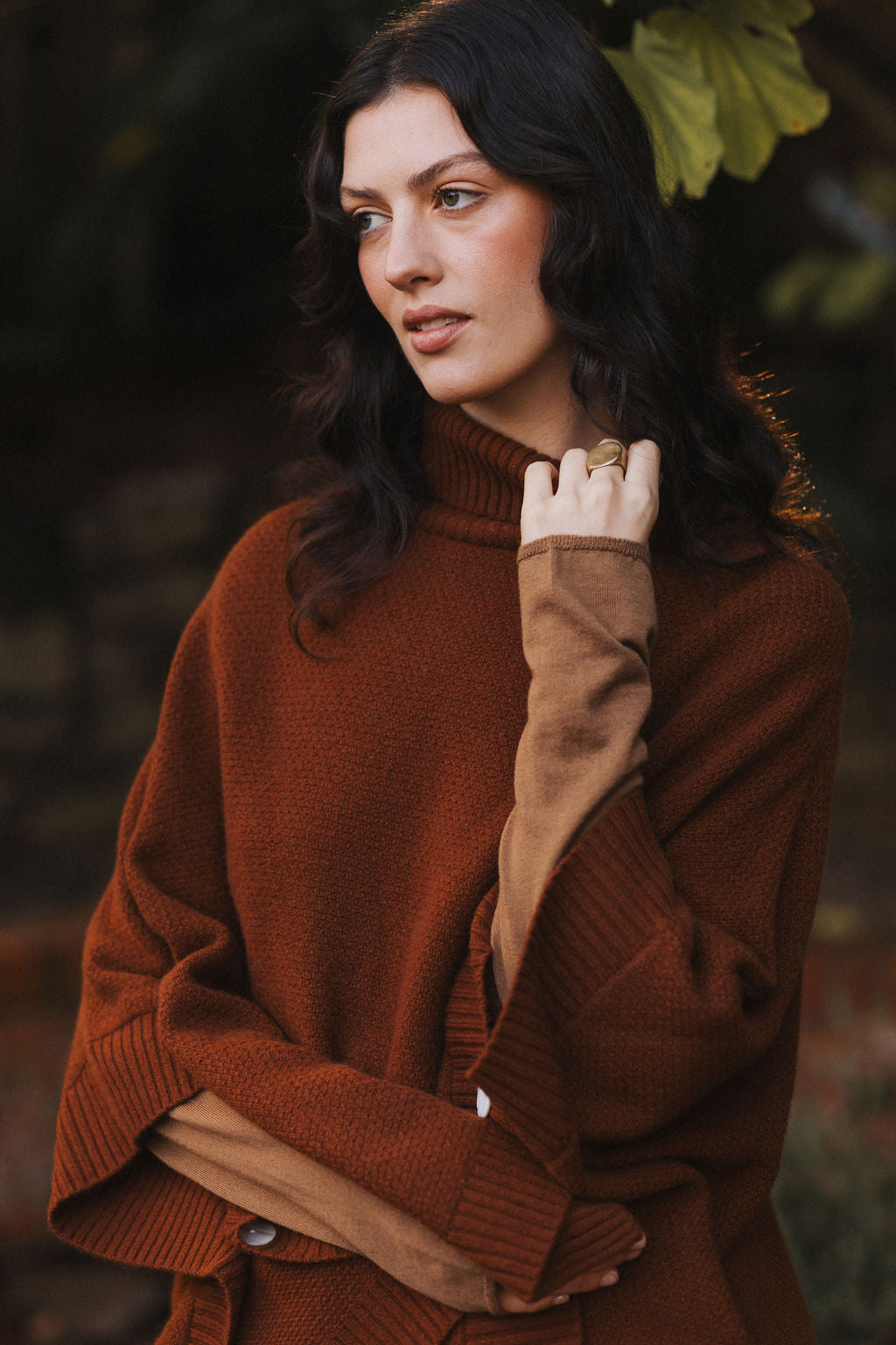 Montaigne Agnès 100% New Zealand Lambswool Poncho Chestnut4