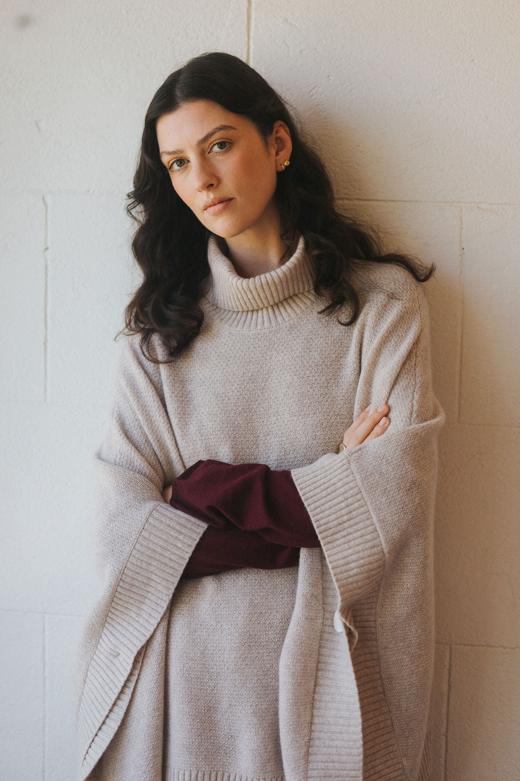 Montaigne Agnès 100% New Zealand Lambswool Poncho Light Oat3