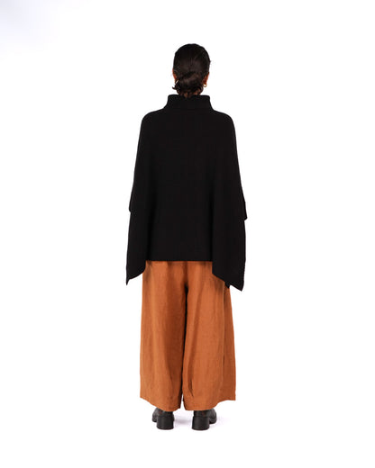 Montaigne Agnès 100% New Zealand Lambswool Poncho Black