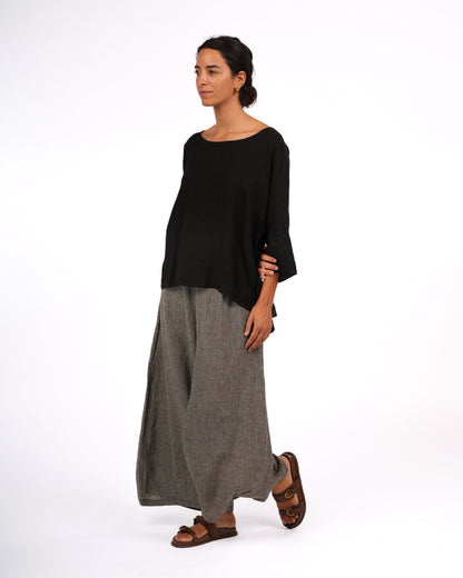 Montaigne Artiste Hi Lo Linen Top Black2