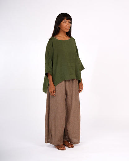 Montaigne Artiste Hi Lo Linen Top Forest Green1