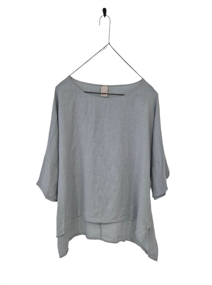 Montaigne Artiste Hi-Lo Linen Top Silver