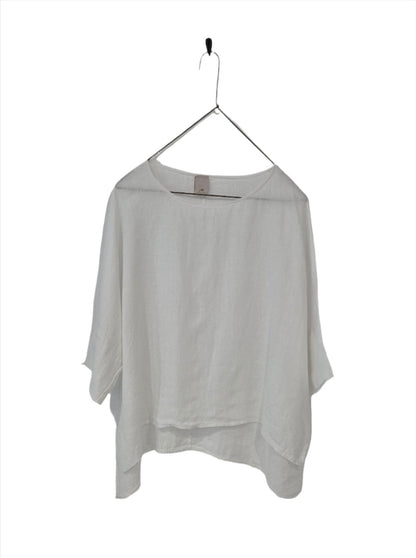 Montaigne Artiste Hi-Lo Linen Top White