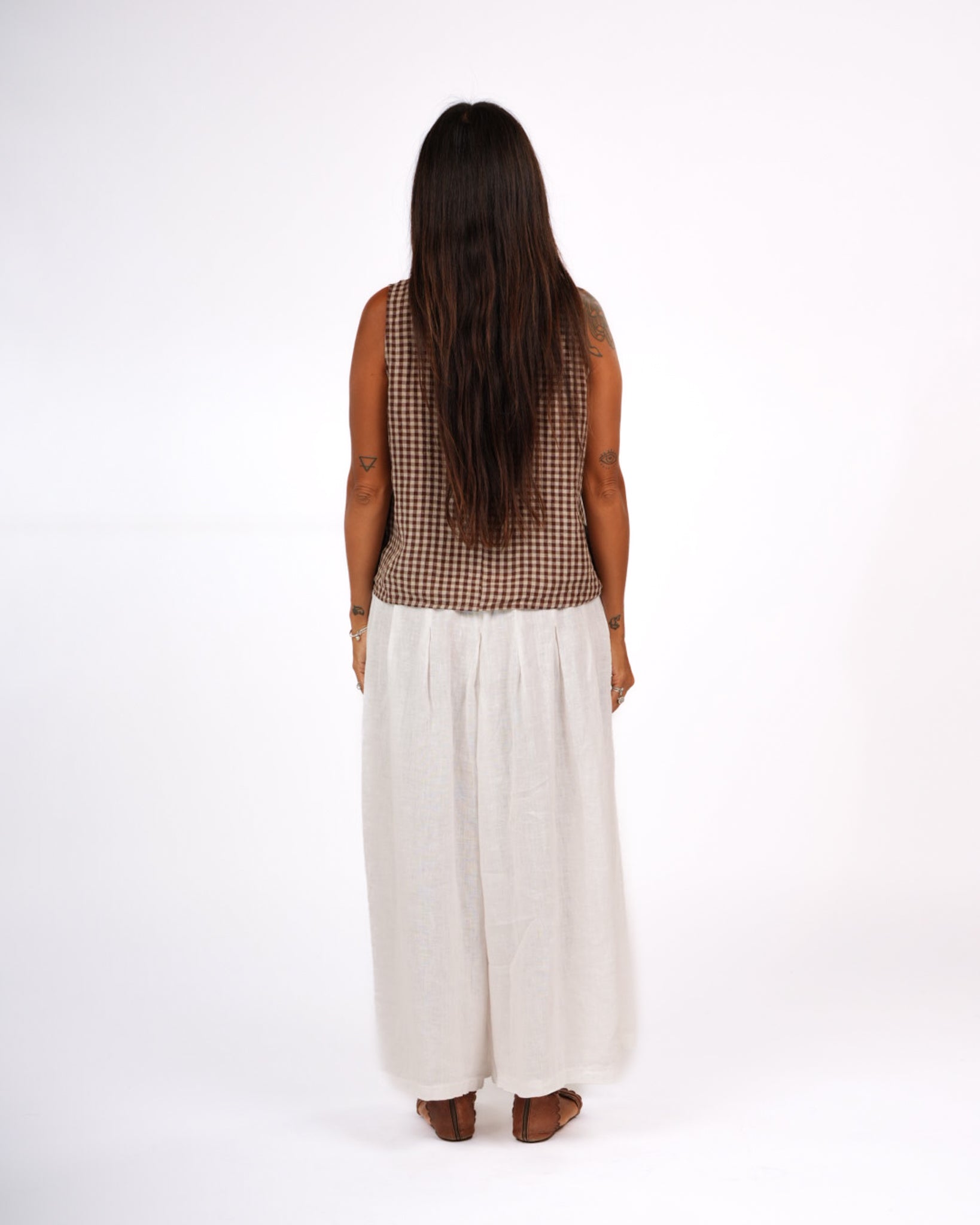 Montaigne Ava Linen Cami in Gingham Brown2