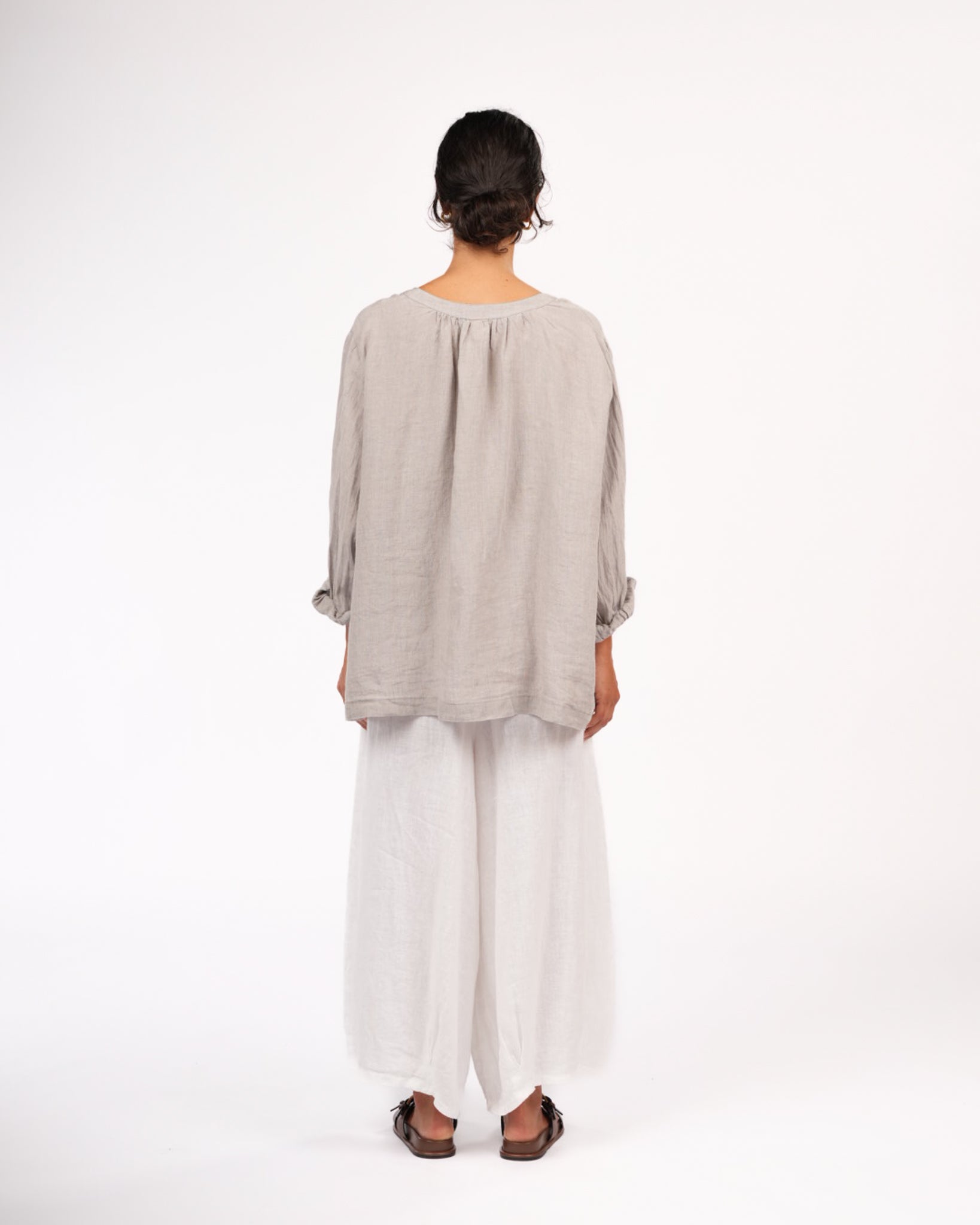 Montaigne Carmen Linen Top in Fine Houndstooth Grey4