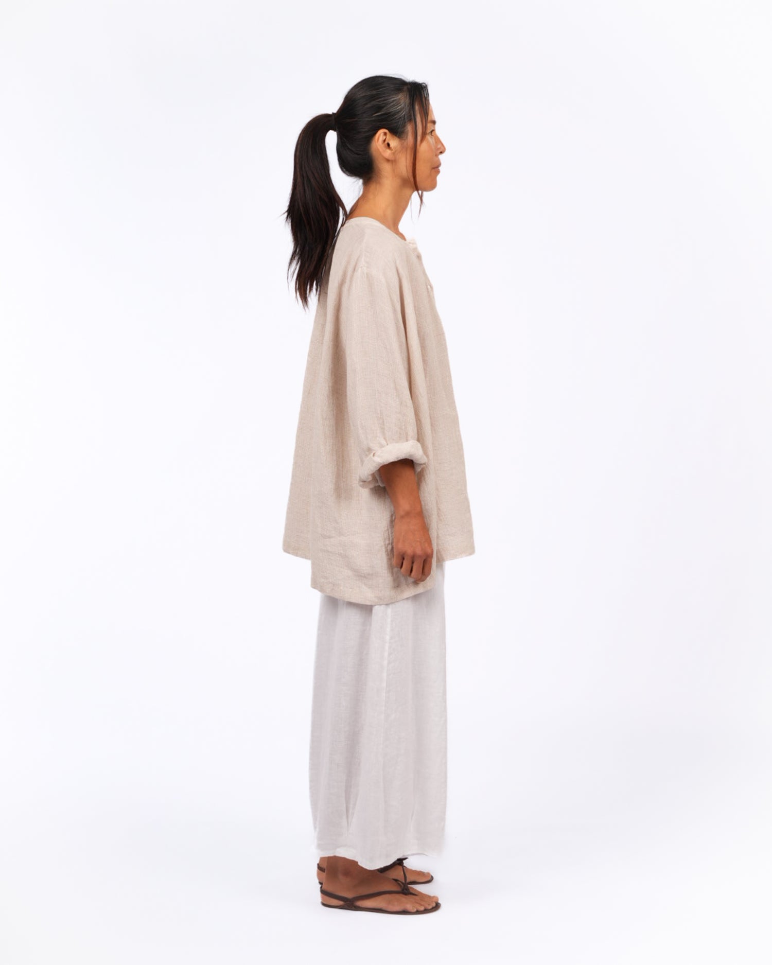 Montaigne Carmen Linen Top in Fine Houndstooth Natural4