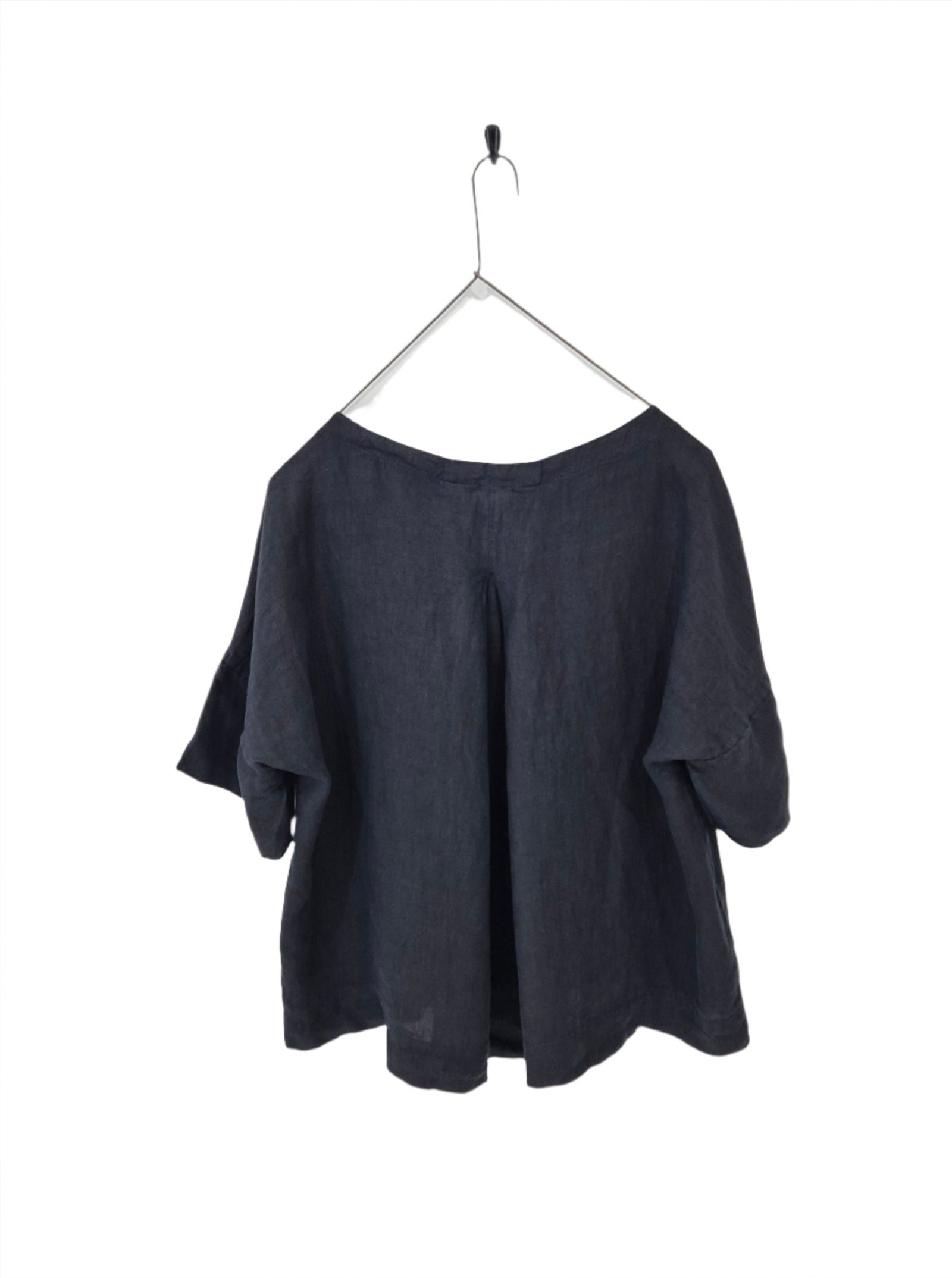 Montaigne Celine Short Sleeved Linen Top Navy1