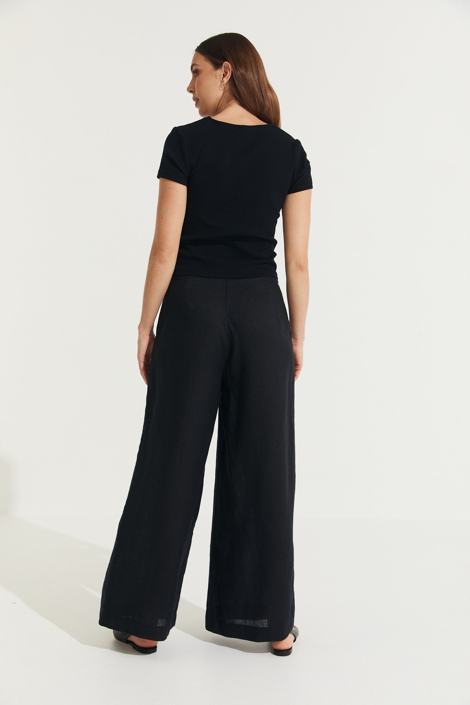 Montaigne Charlotte Pleated Wide Leg Linen Pants Black3