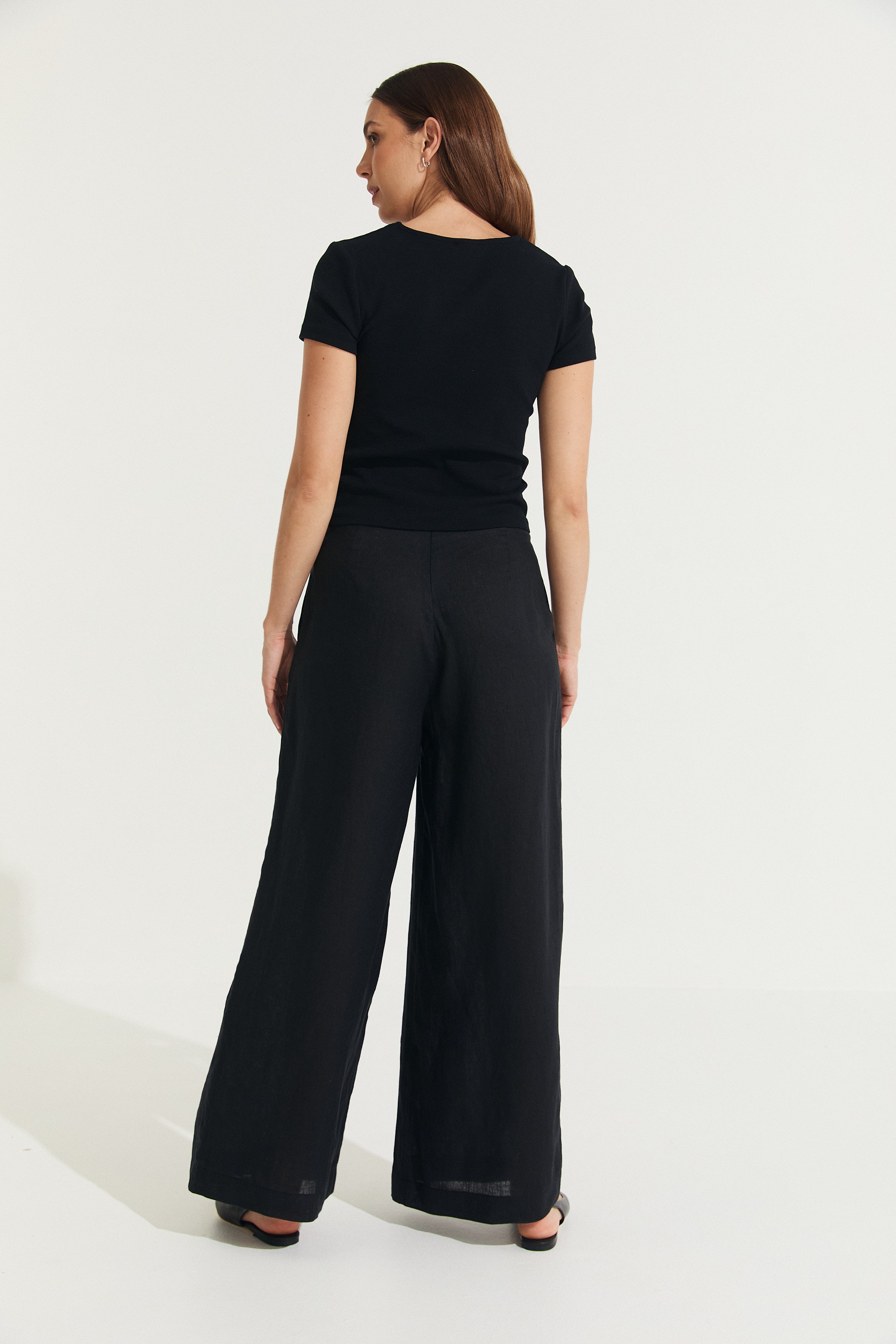 Montaigne Charlotte Pleated Wide Leg Linen Pants Black3