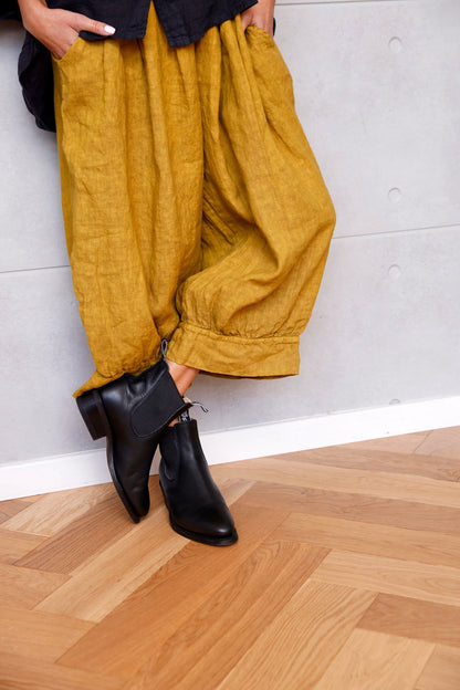 Montaigne Desi Linen Pants with Back Pockets (2 sizes) Senape1