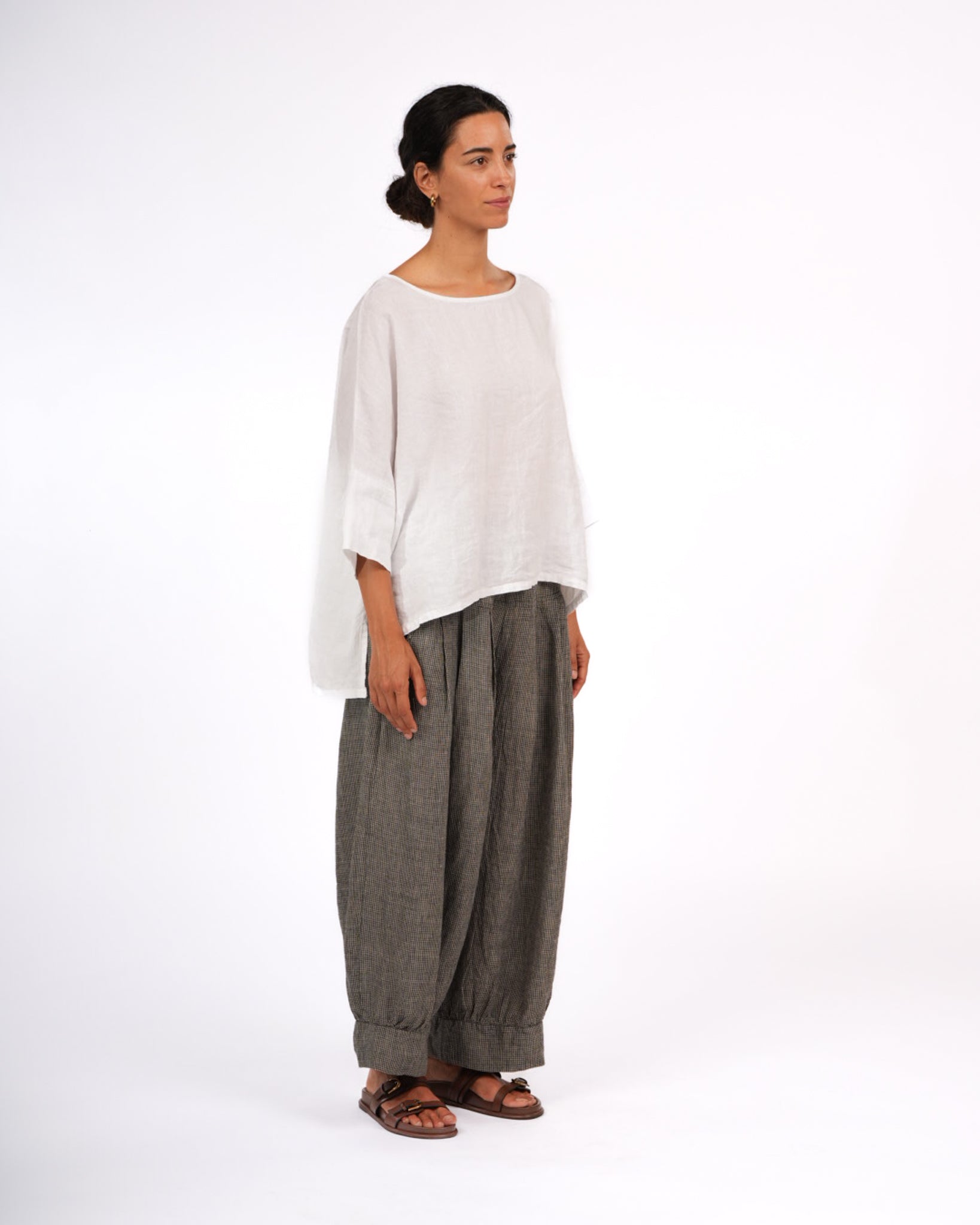 Montaigne Desi Pants In Houndstooth French Linen Black