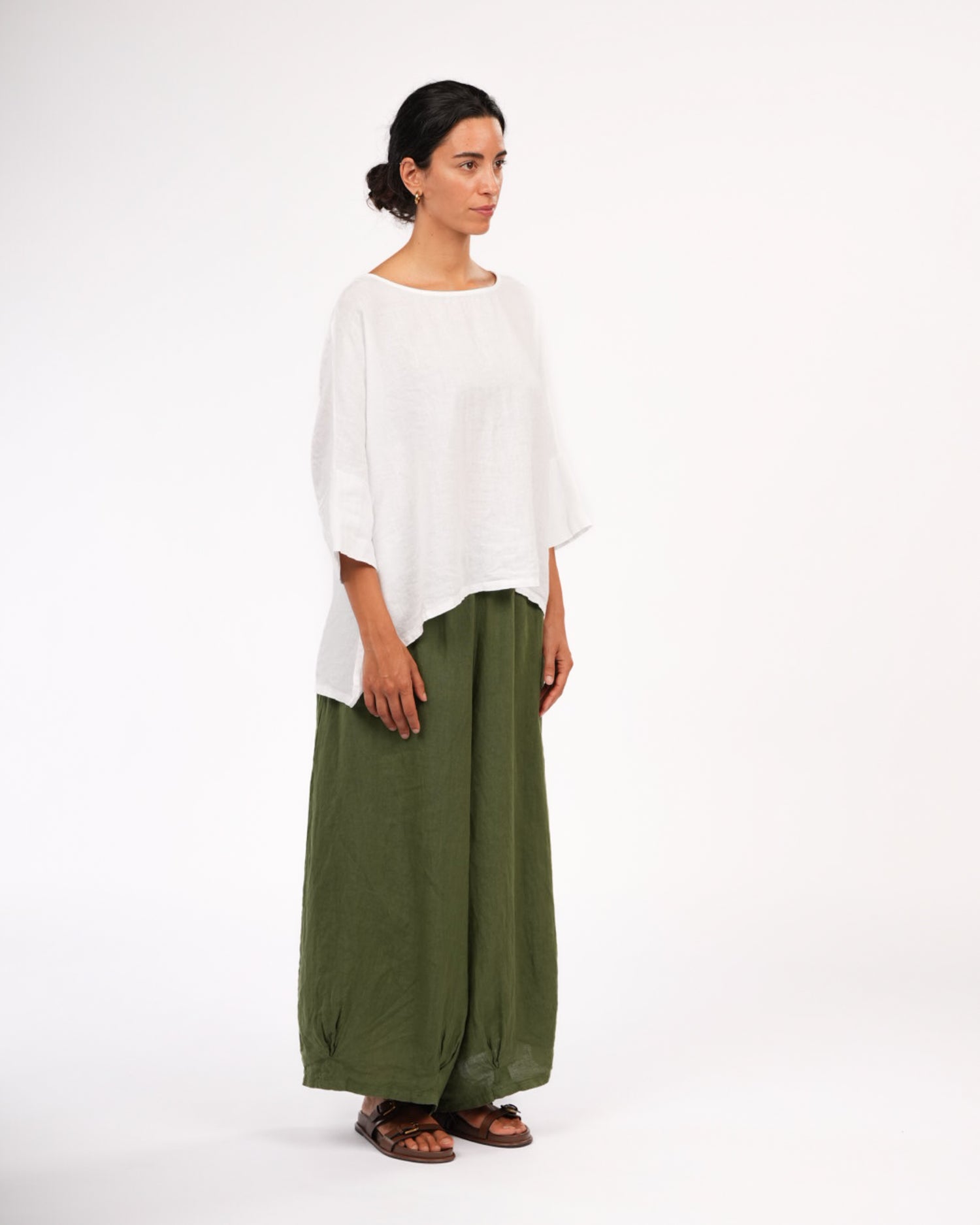 Montaigne Eadie Linen Pant With Gathering Detail Forest Green