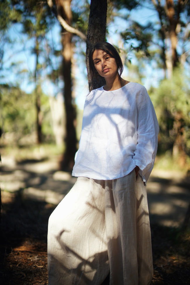 Montaigne Eadie Linen Pant with Gathering Detail Natural1