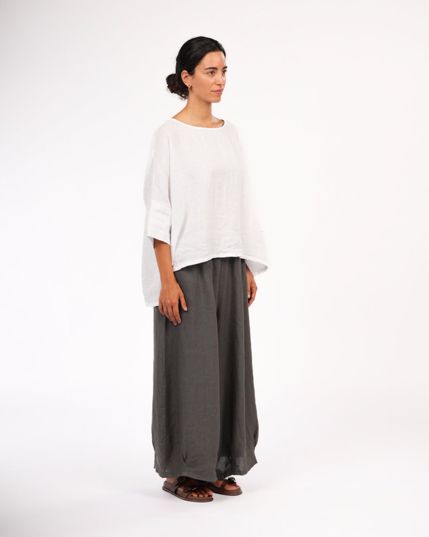 Montaigne Eadie Linen Pant With Gathering Detail Petrol