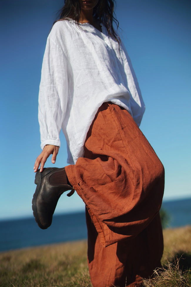 Montaigne Eadie Linen Pant with Gathering Detail Rust1