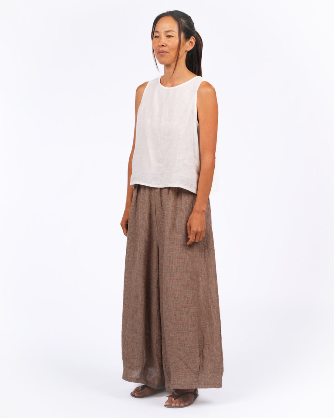 Montaigne Eadie Linen Pants in Fine Houndstooth Brown