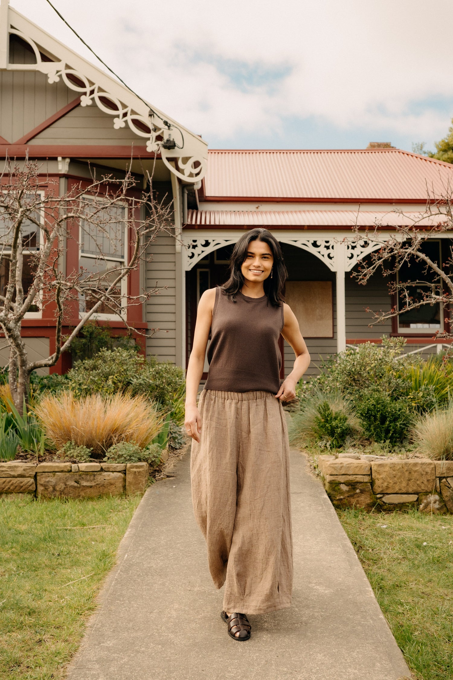 Montaigne Eadie Linen Pants in Fine Houndstooth Brown