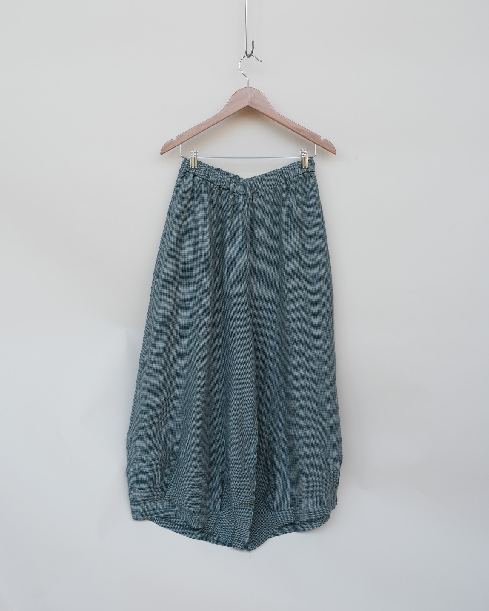 Montaigne Eadie Linen Pants in Fine Houndstooth Green