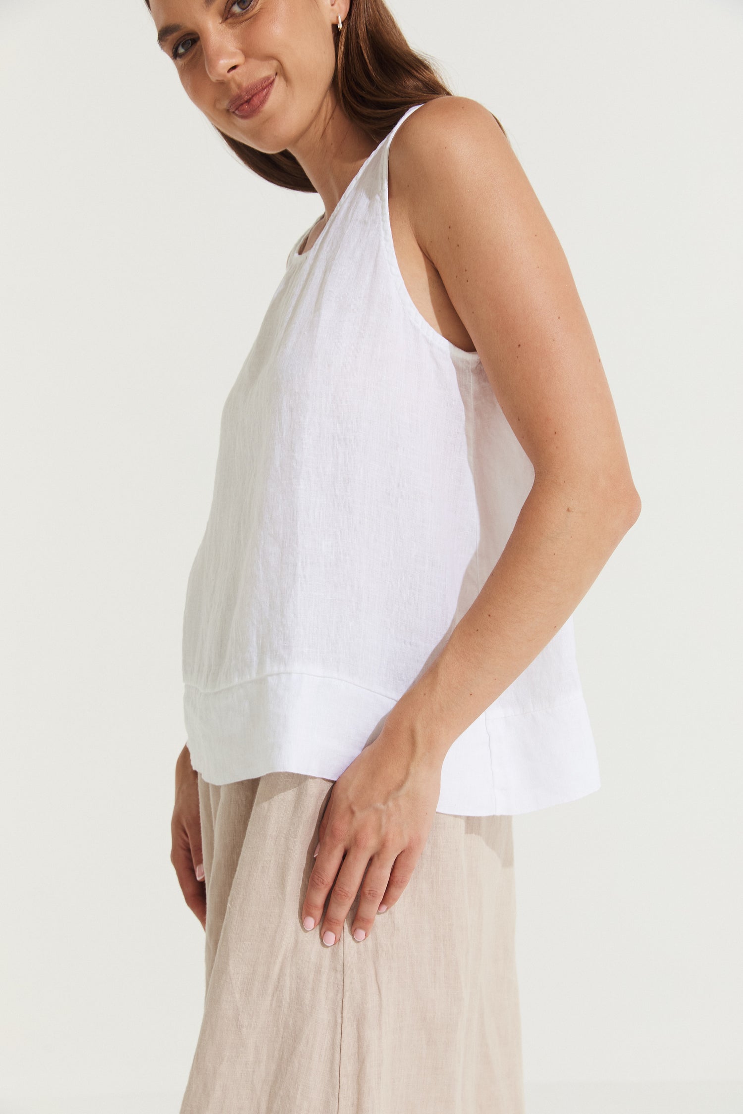 Montaigne Ebonie Linen Singlet Top White2