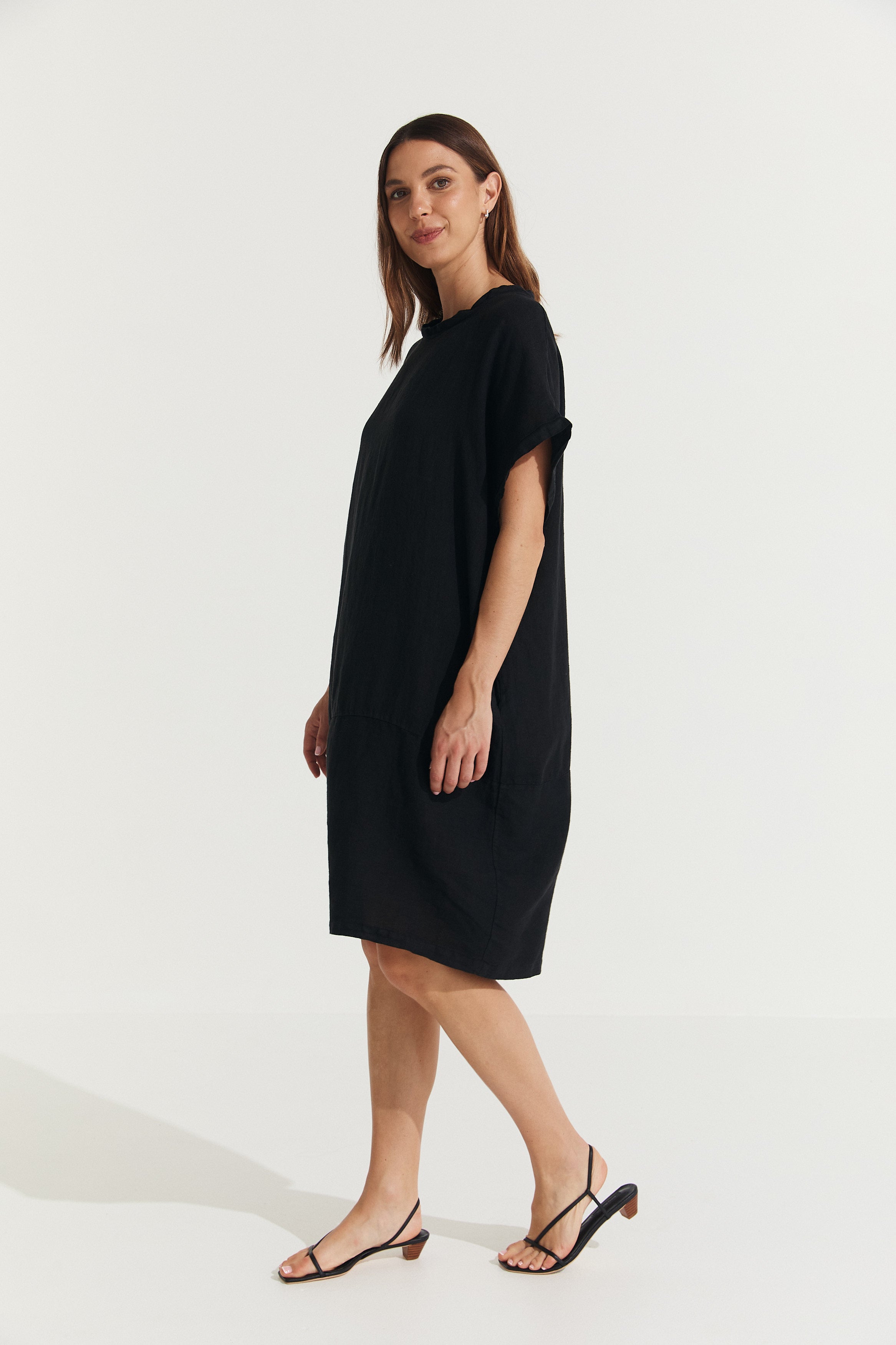 Montaigne Eliza Slimline Linen Dress Black