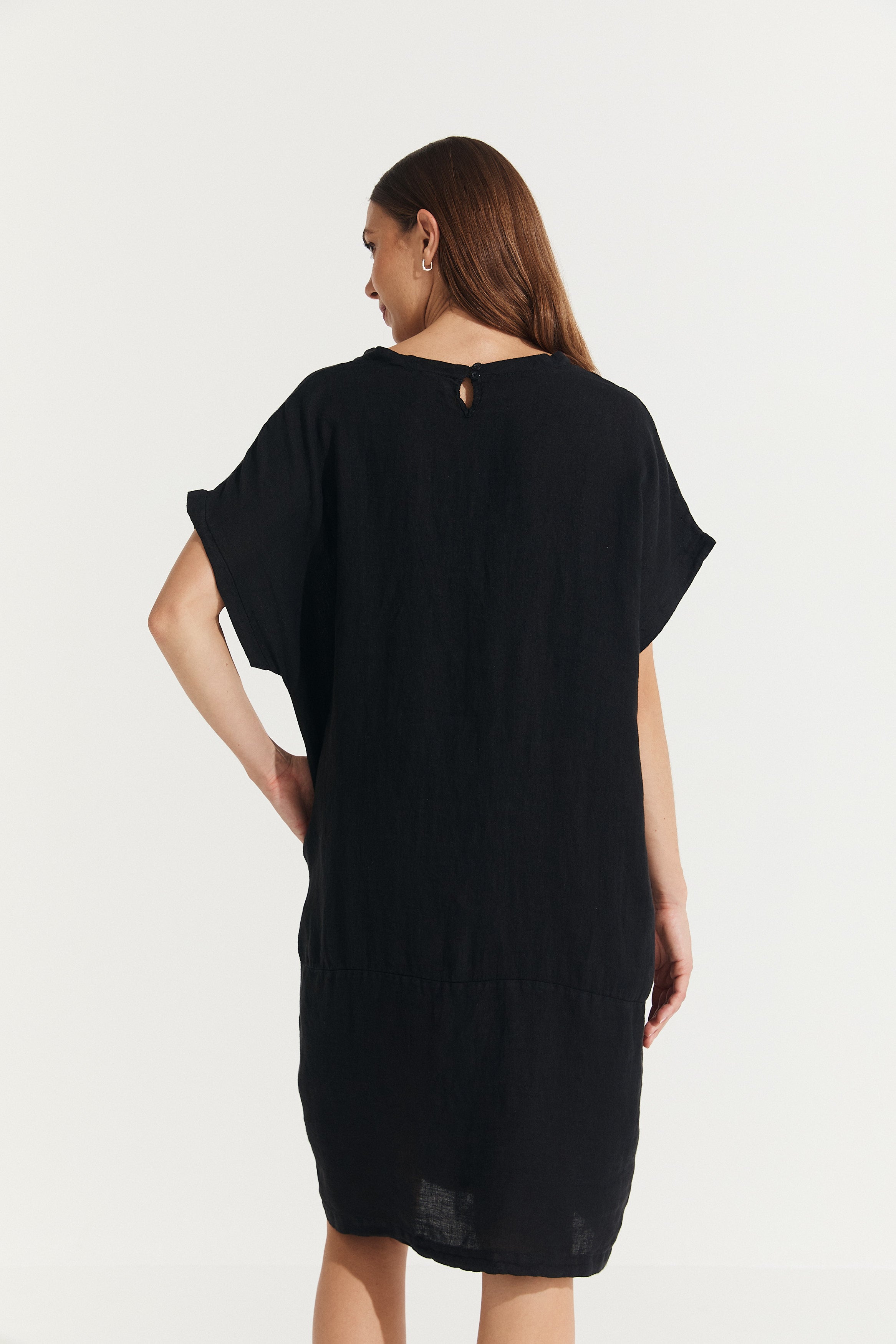 Montaigne Eliza Slimline Linen Dress Black3