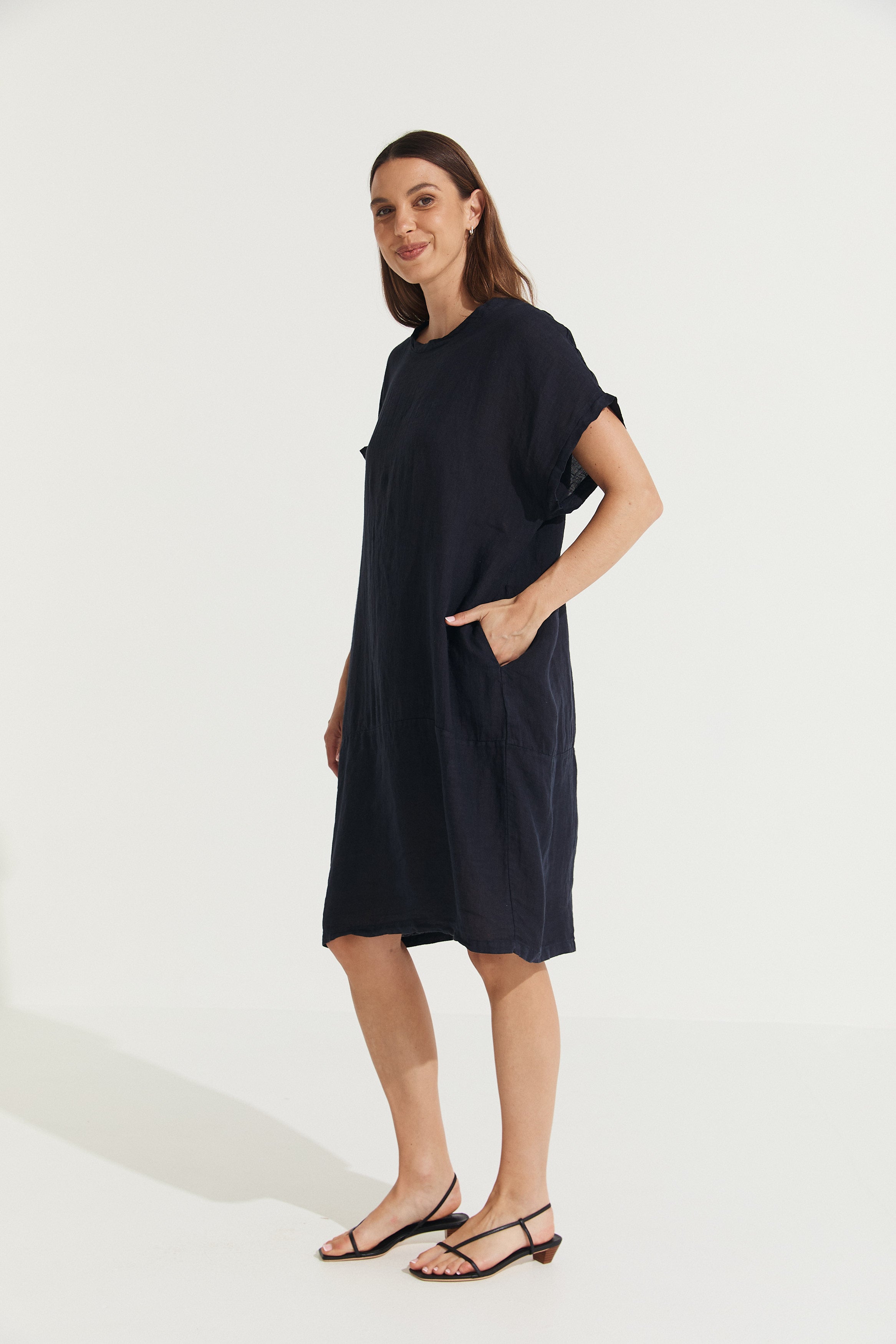 Montaigne Eliza Slimline Linen Dress Navy2