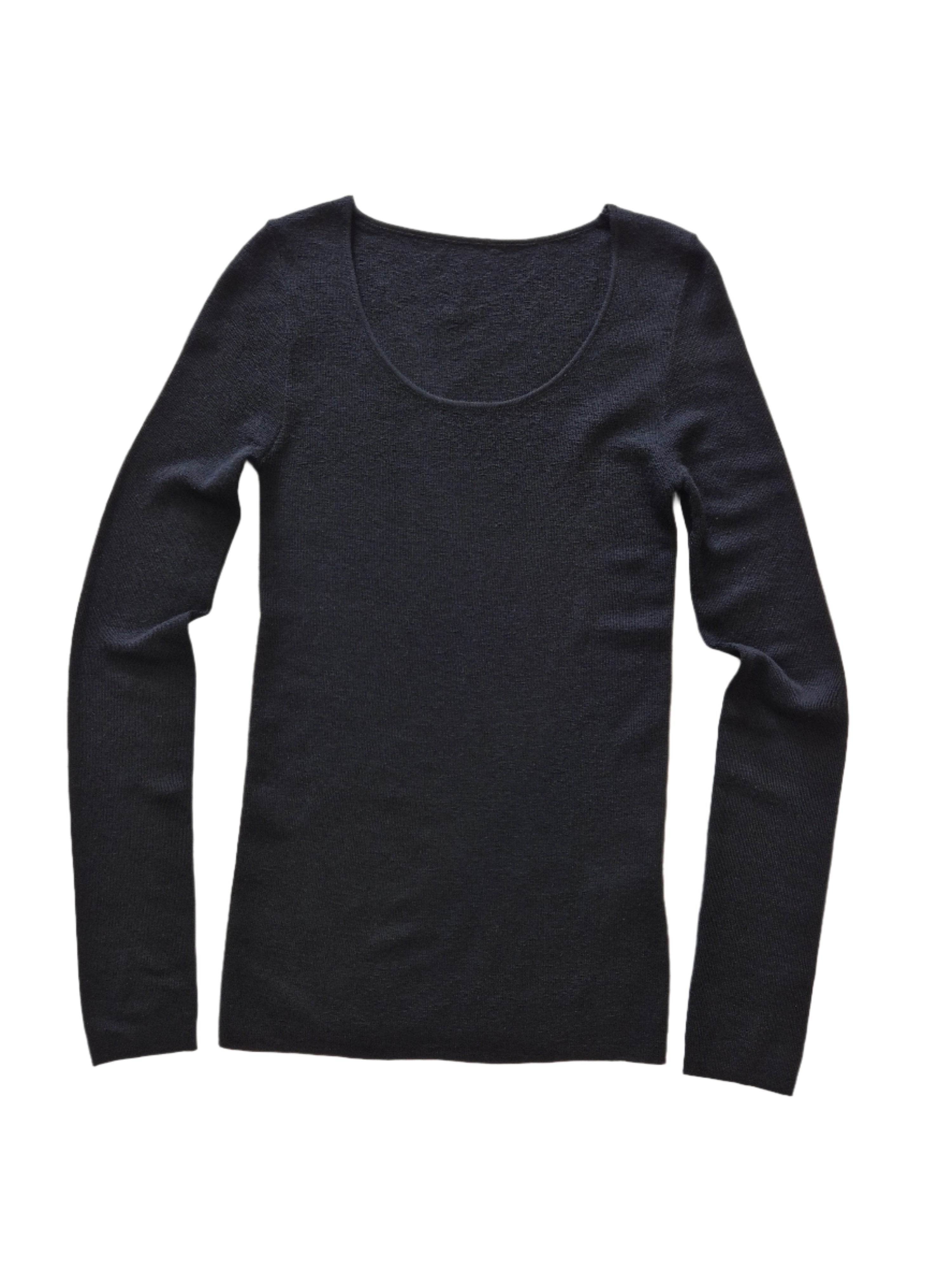 Montaigne Essential Merino Wool Scoop Neck Long Sleeve Black1