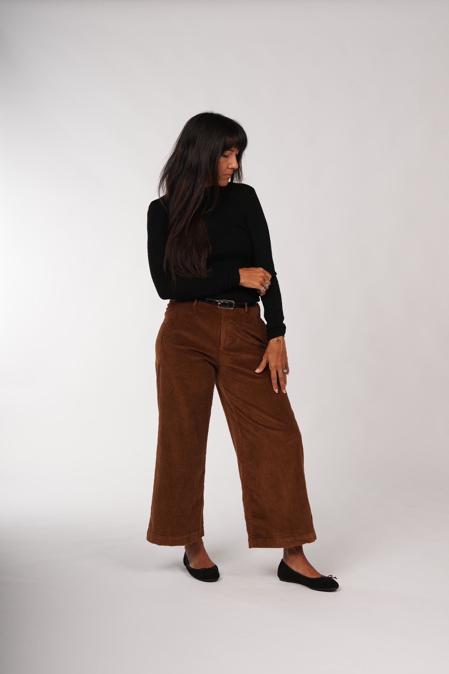 Montaigne Essential Superfine Lambswool Mock Neck Top Black1