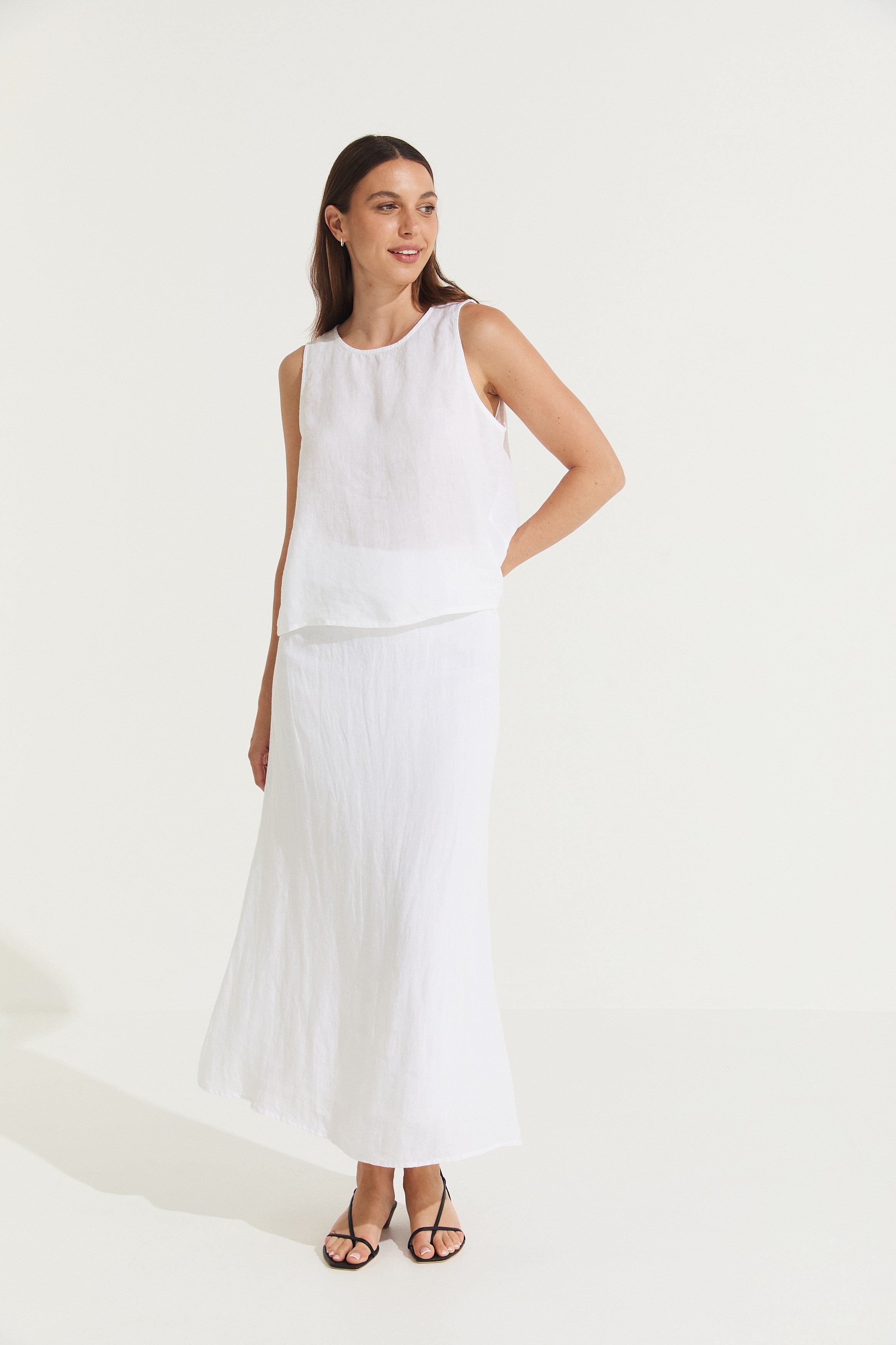 Montaigne Francie Full-Length Linen Maxi Skirt White1