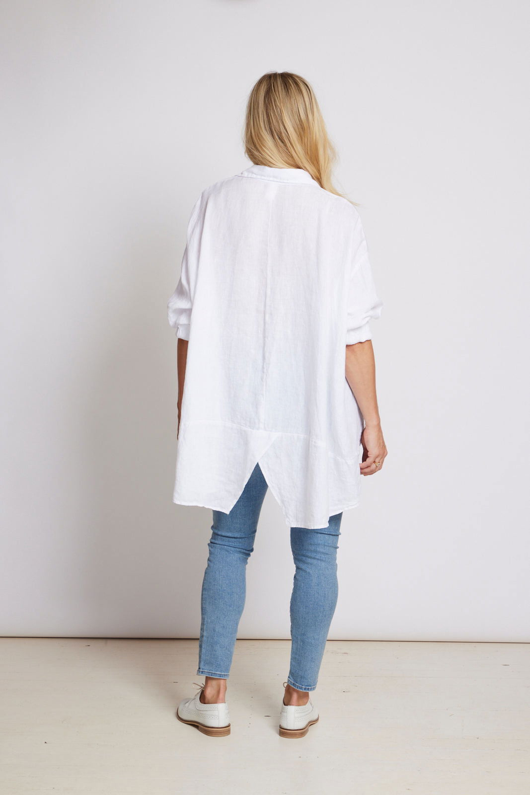 Montaigne Francois Long Sleeve Button Up Linen Shirt White4