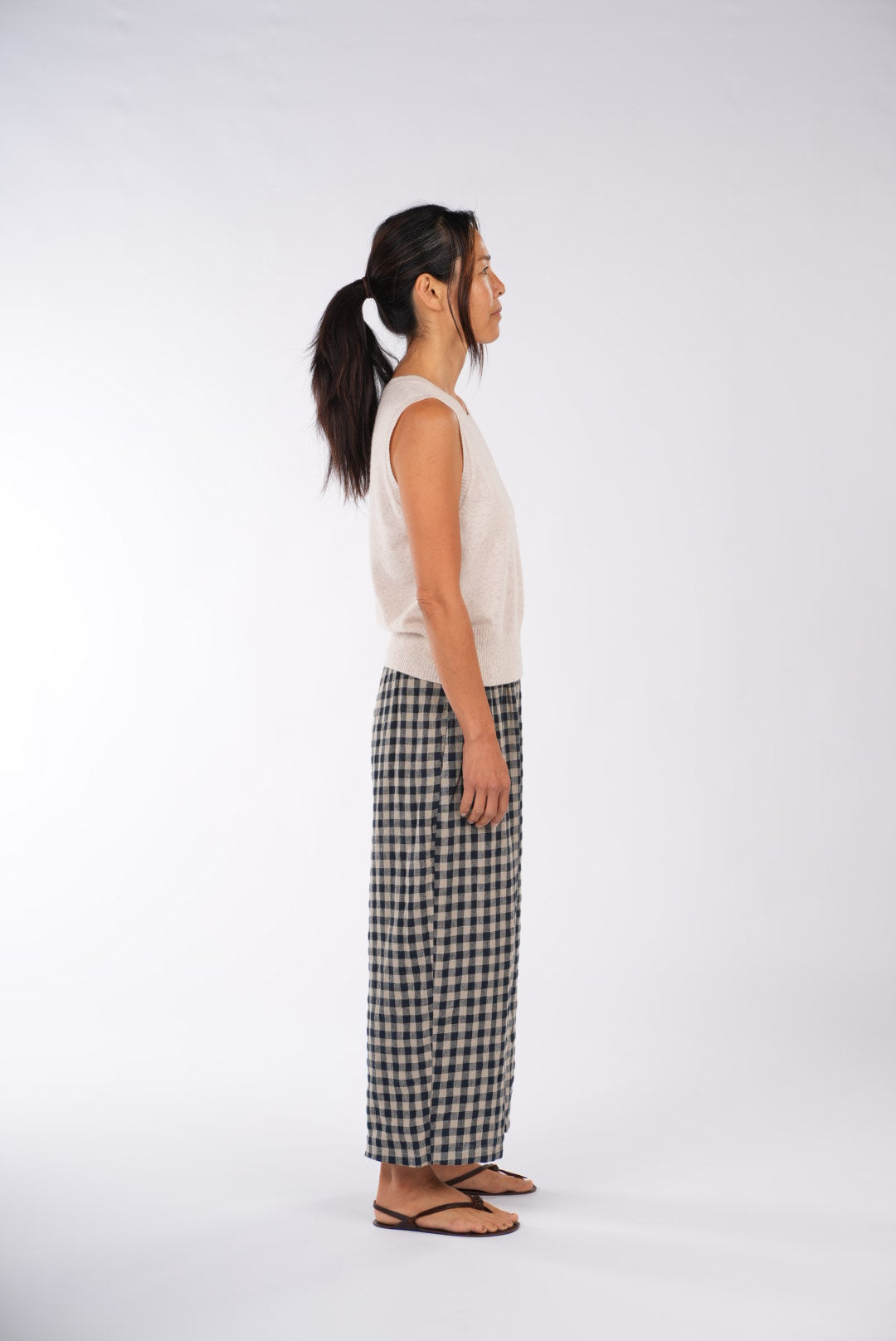 Montaigne French Linen Pants In Navy Check5
