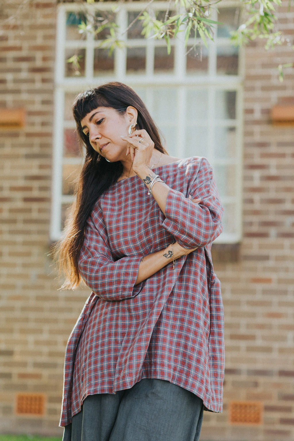 Montaigne French Linen Tunic Top In Check Red8