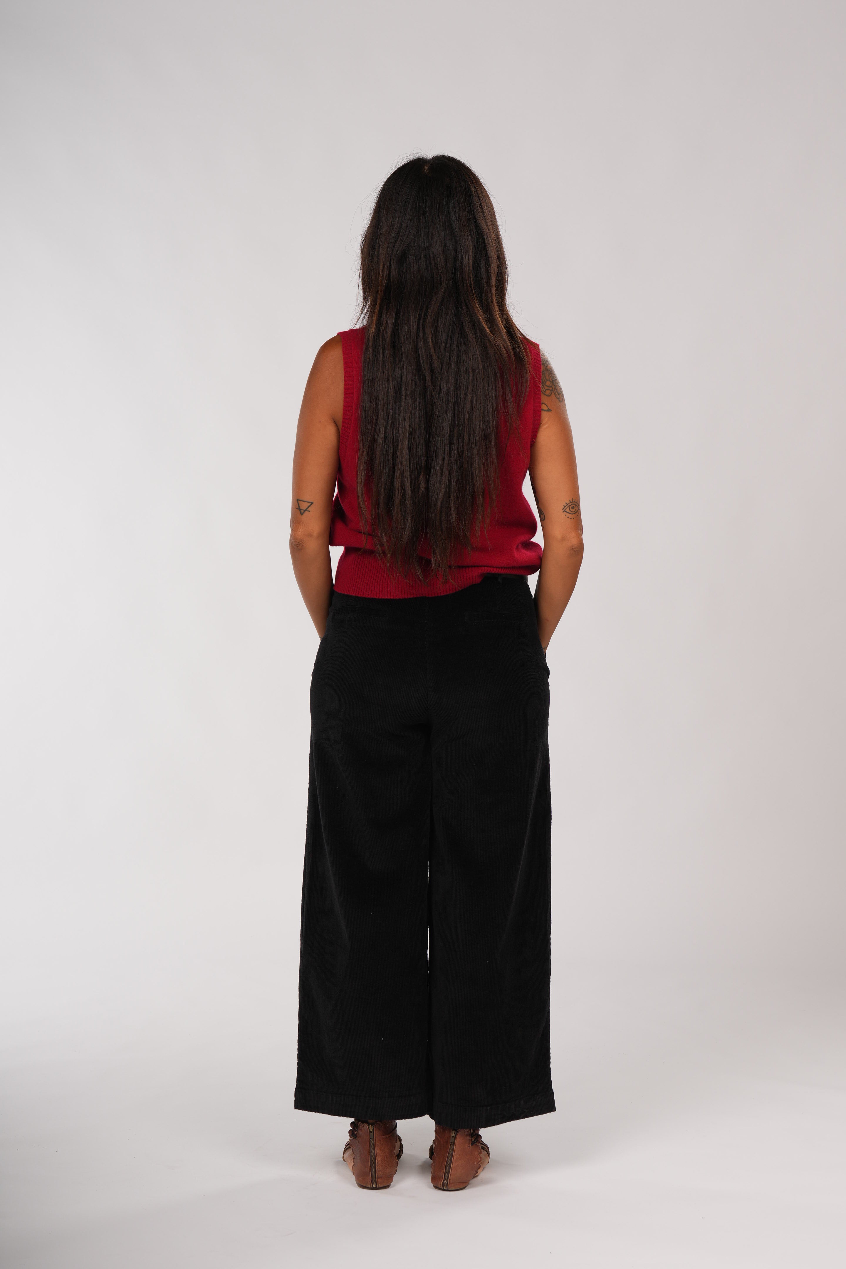 Montaigne Gigi 100% New Zealand Lambswool Vest Red