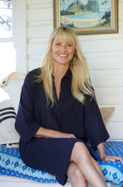 Montaigne Isabelle Linen Collared Shirt with Side Pockets Navy