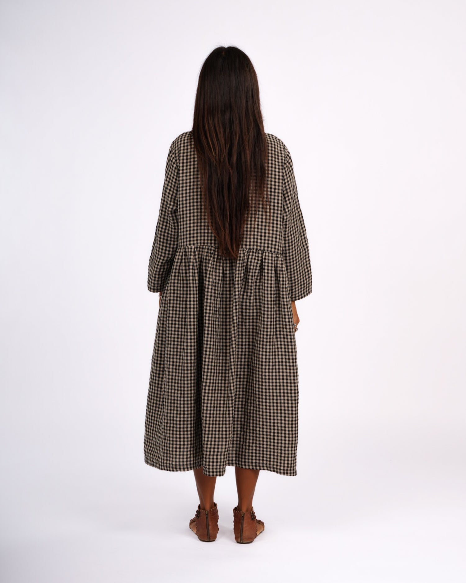 Montaigne Journee French Linen Dress In Black Gingham3