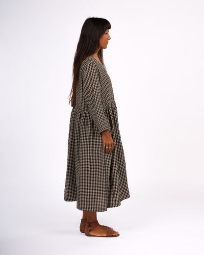 Montaigne Journee French Linen Dress In Black Gingham5