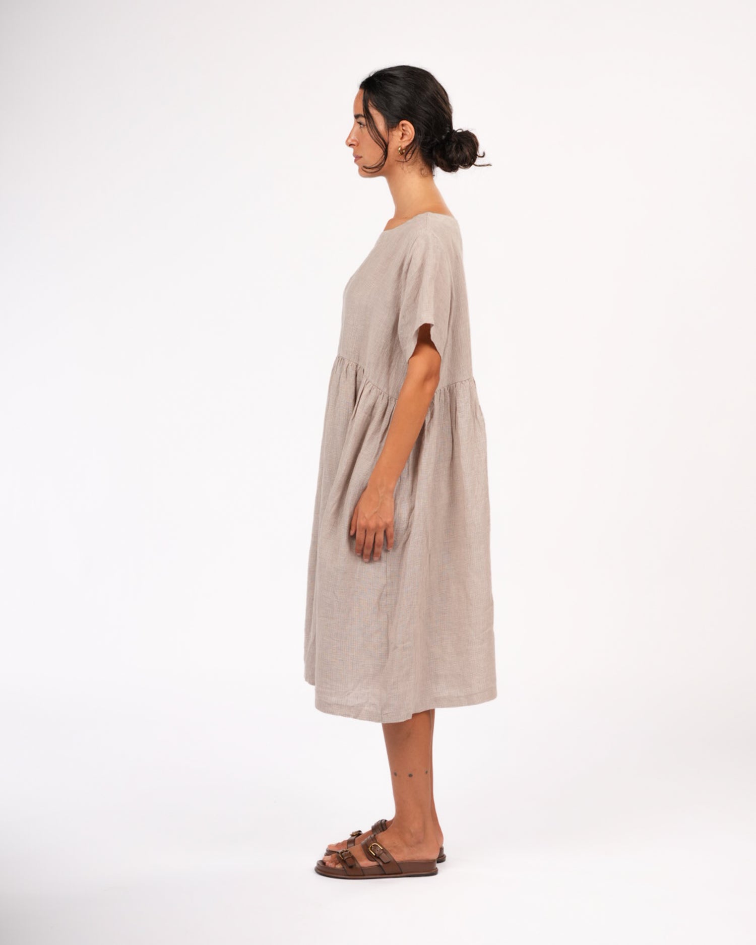 Montaigne Juni French Linen Summer Staple Dress in Houndstooth Natural5