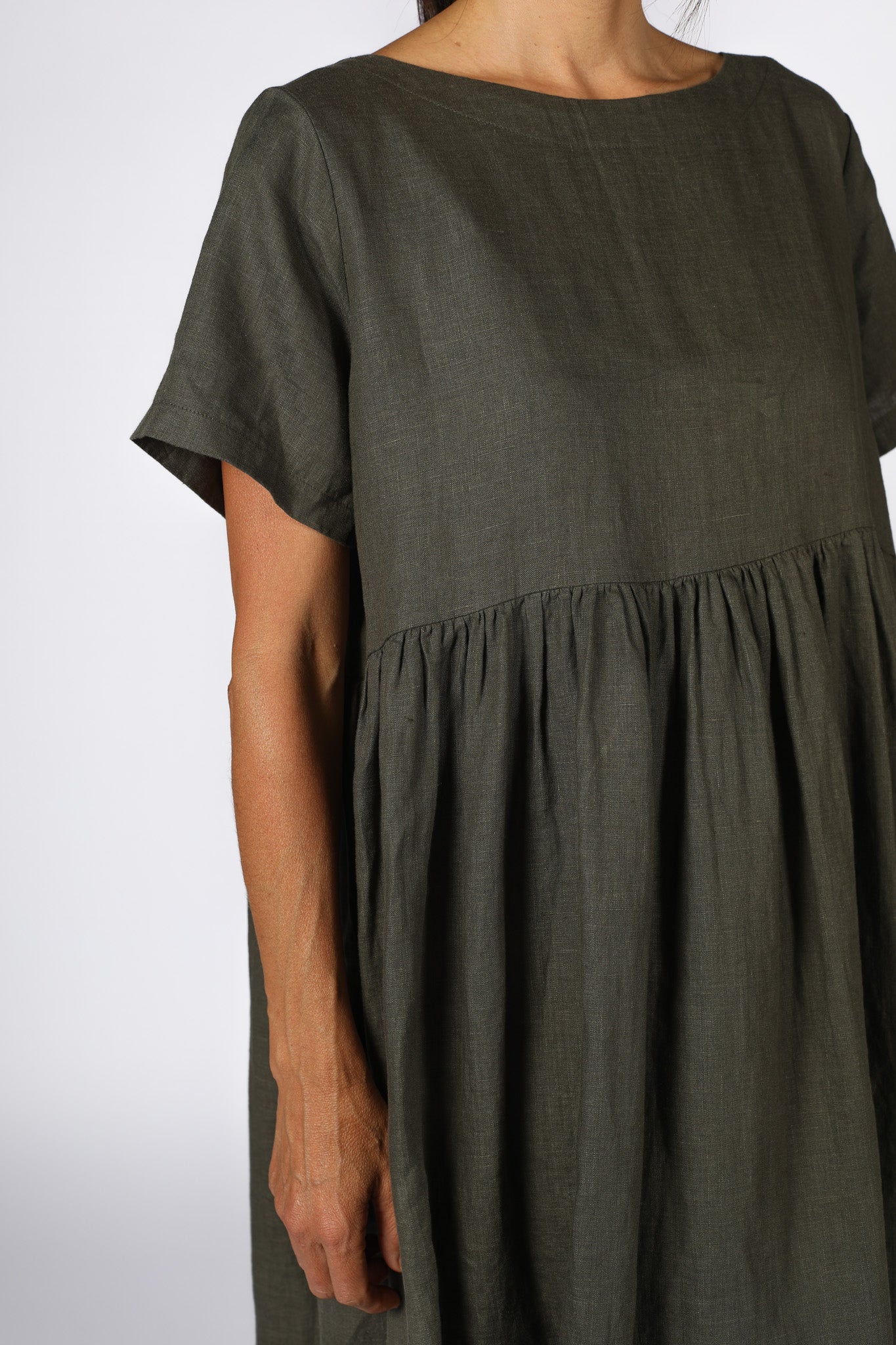 Montaigne Juni French Linen Summer Staple Dress