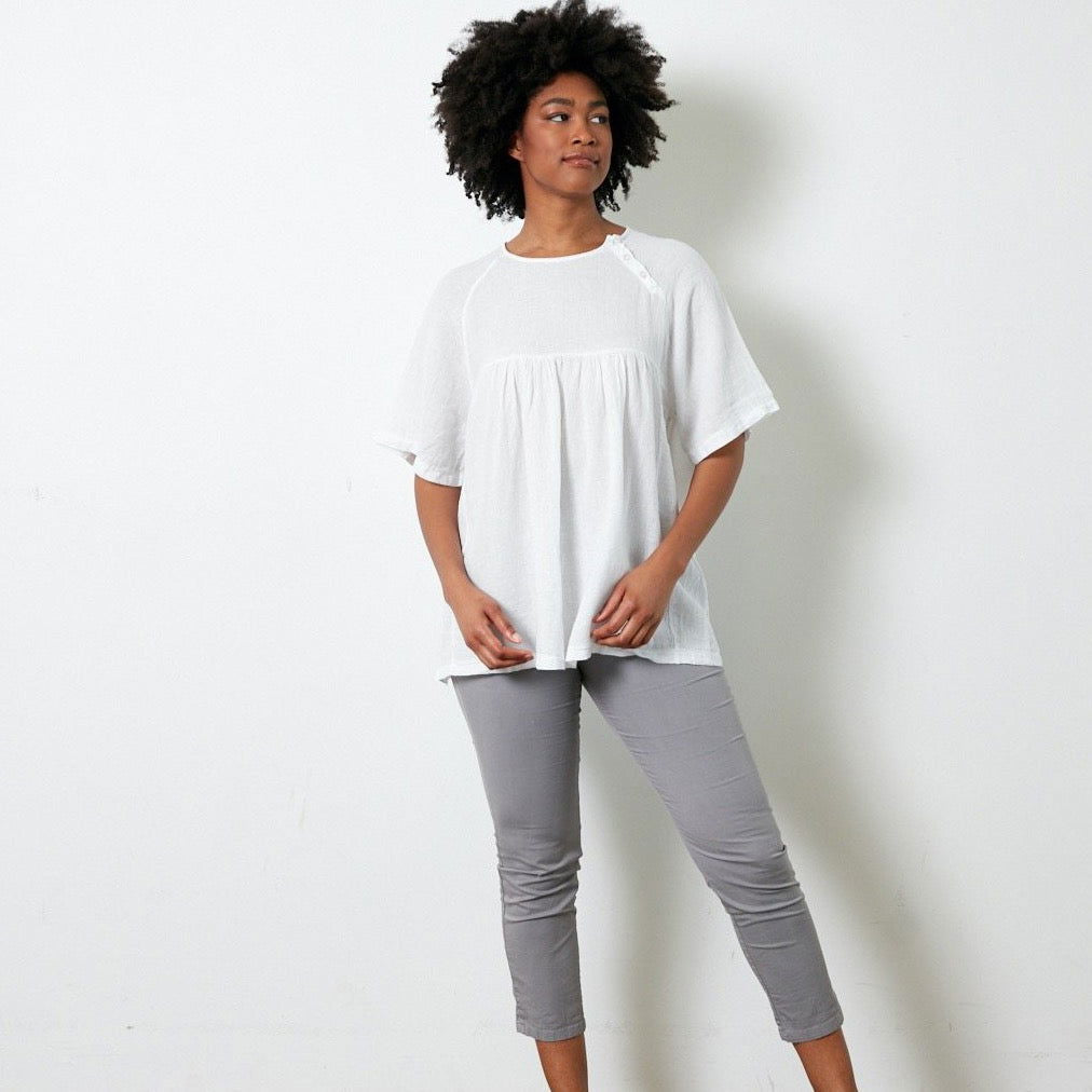 Montaigne La Mer Linen Top with Side-Button Detail White