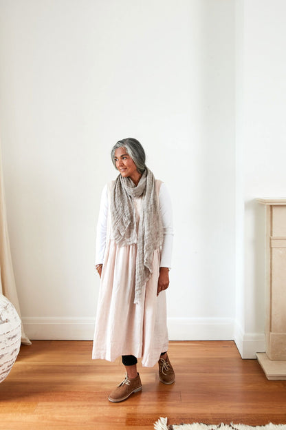 Montaigne Linen Scarf Pearl Grey