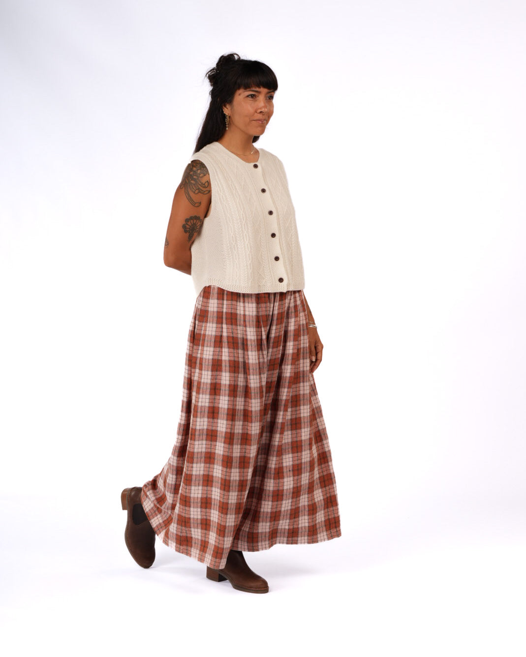 Montaigne Luella 100% New Zealand Lambswool Vest Milk2