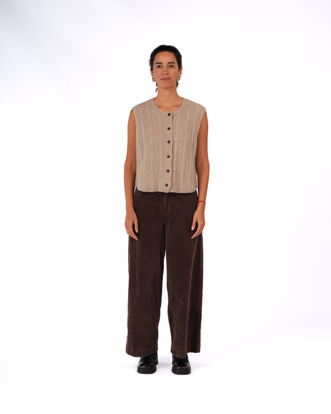 Montaigne Luella 100% New Zealand Lambswool Vest Oatmeal