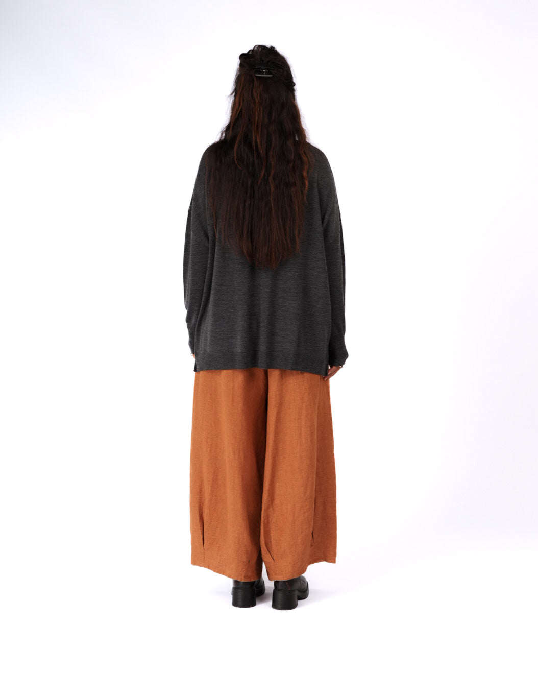 Montaigne Manuel Australian Merino Sweater Charcoal1
