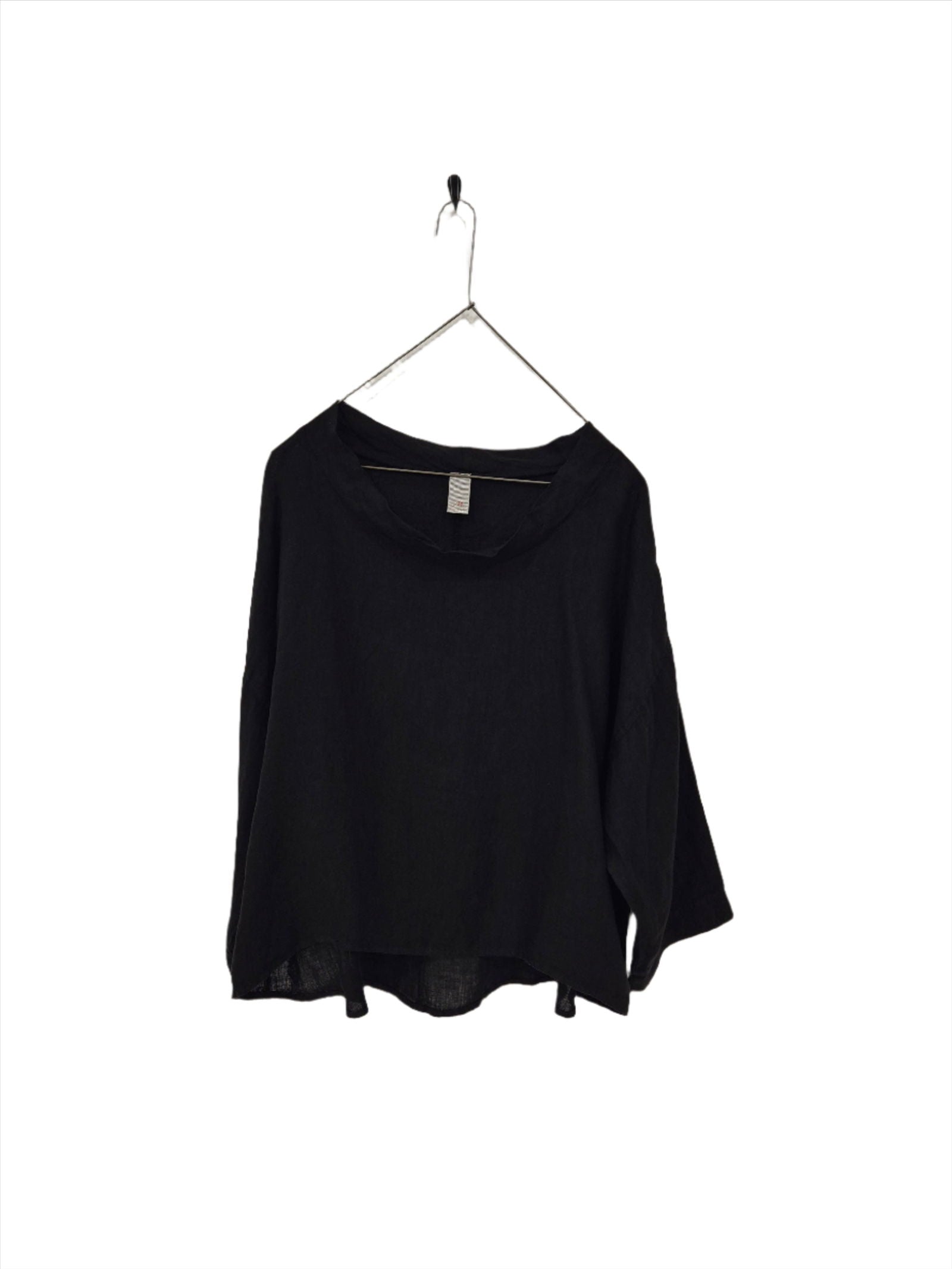 Montaigne Mathilde Linen Boat Neck 3/4 Sleeve Top Black