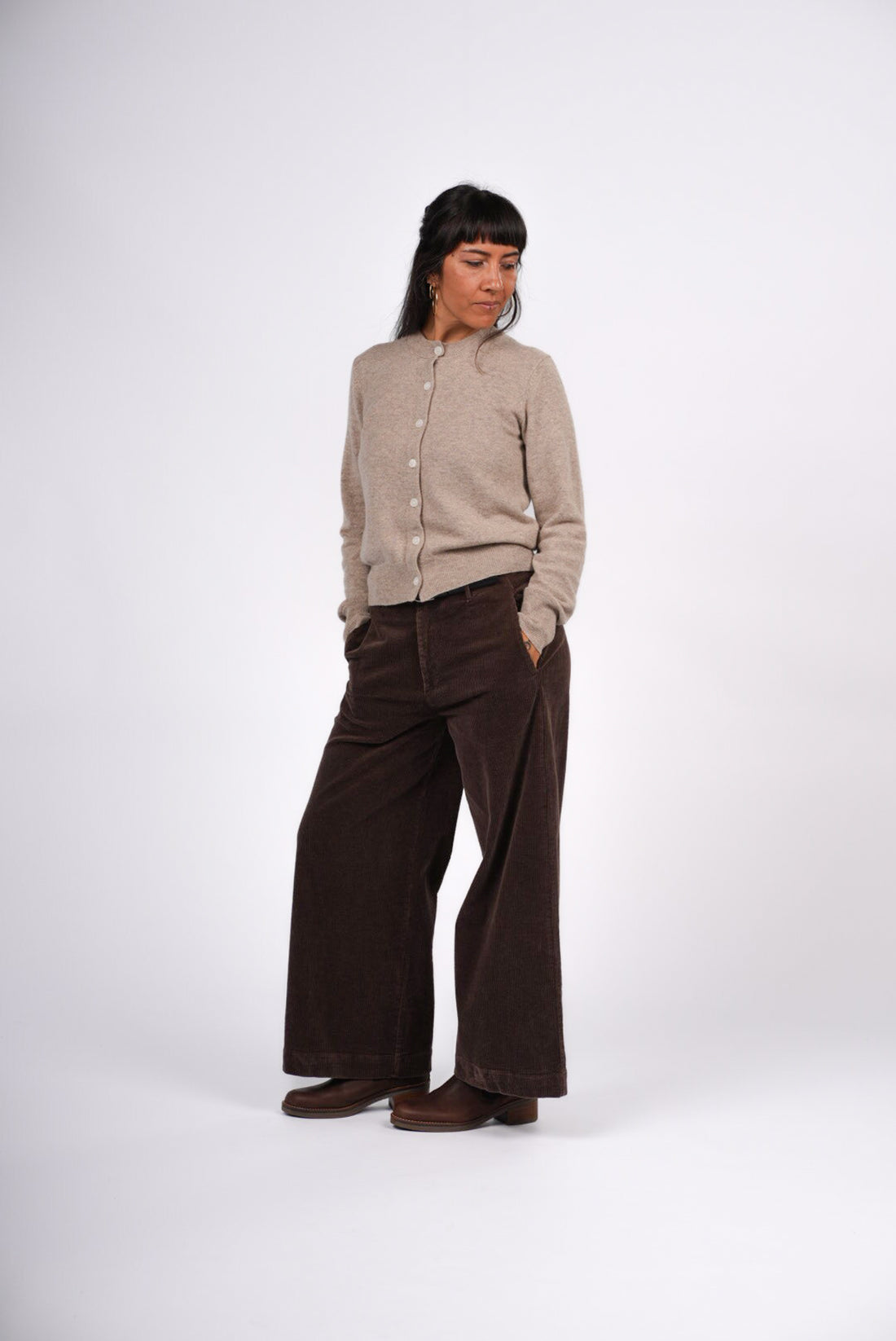 Montaigne Minimalist Lambswool Cardigan Oatmeal1