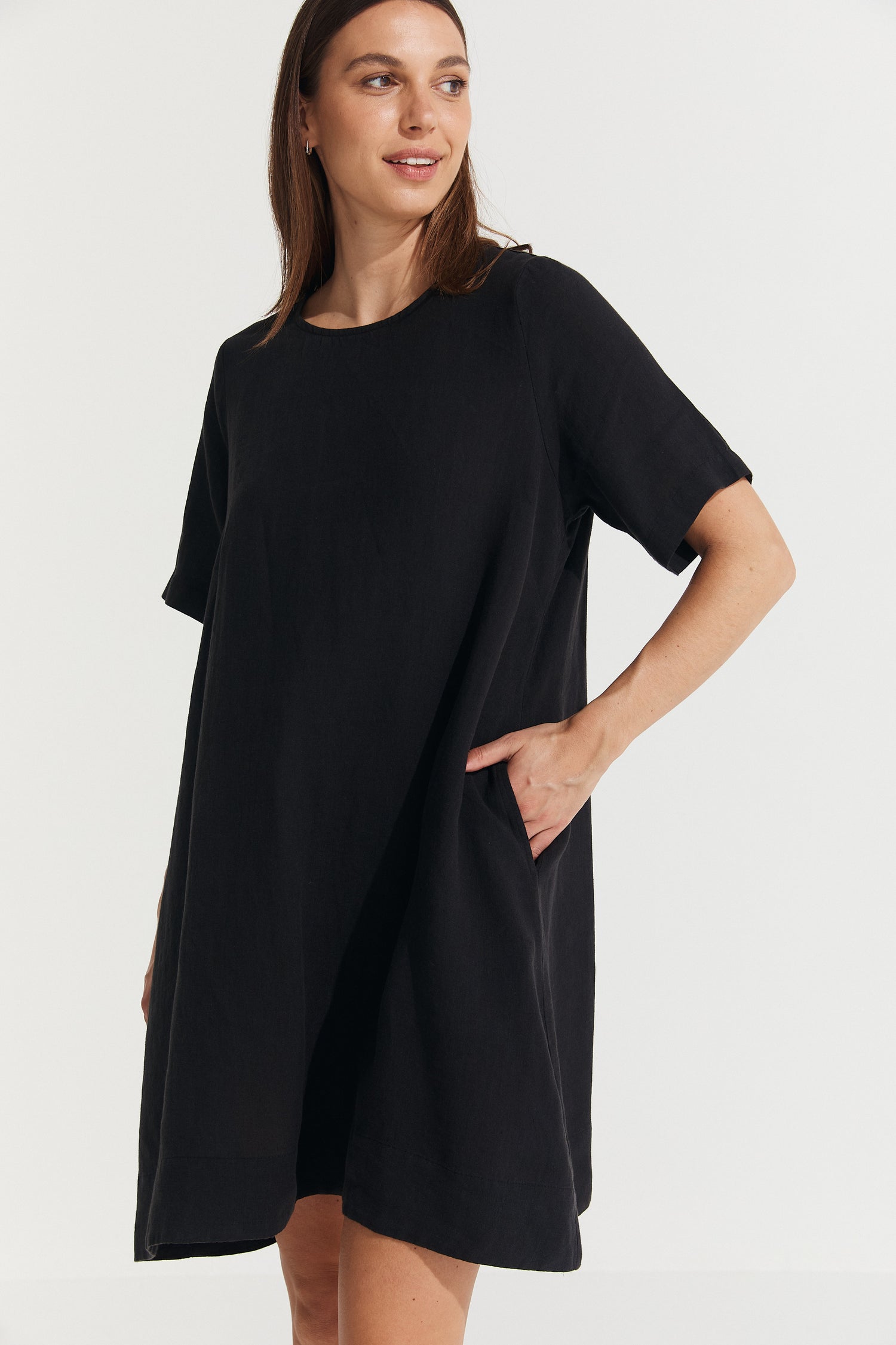 Montaigne Nathalie Linen Shift T-Shirt Dress Black